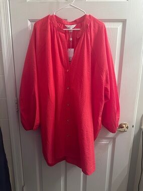 Lilly Pulitzer Andrae Cover-Up in Mizner Red.